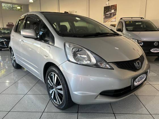 HONDA FIT 1.4 LX 16V FLEX 4P MANUAL HONDA FIT 1.4 LX 16V FLEX 4P MANUAL